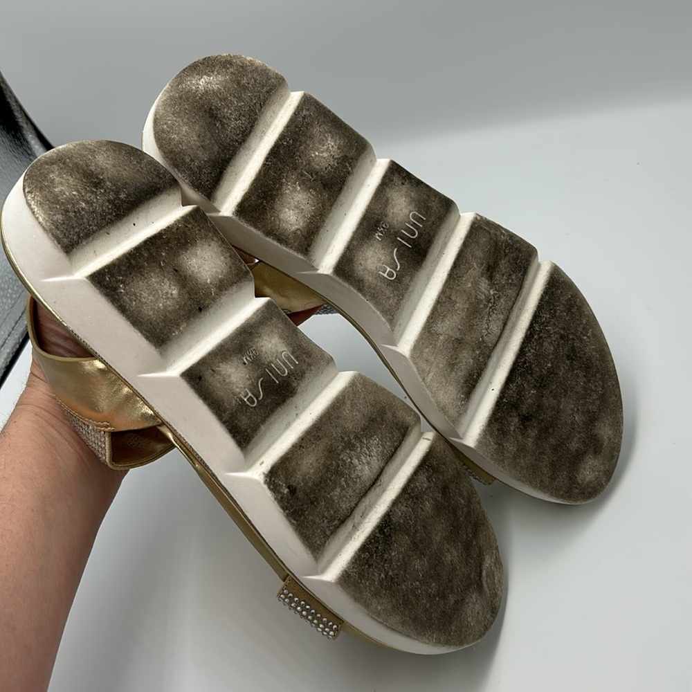 Unisa Rhinestone Embellished Gold Metallic Sling Back Comfort Sandals 9.5 - Picture 7 of 8